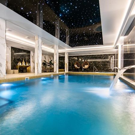 Villa Vis A Vis Тшенсач Екстер'єр фото