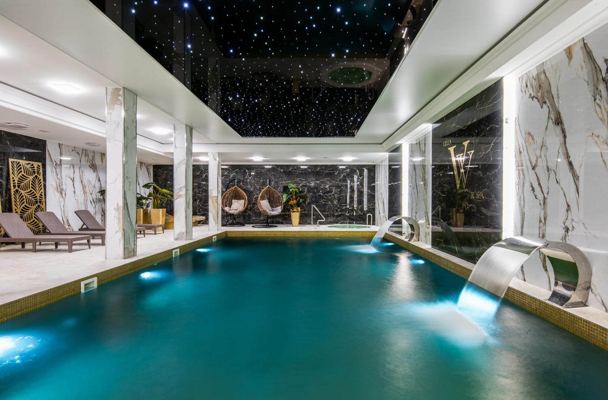 Villa Vis A Vis Тшенсач Екстер'єр фото